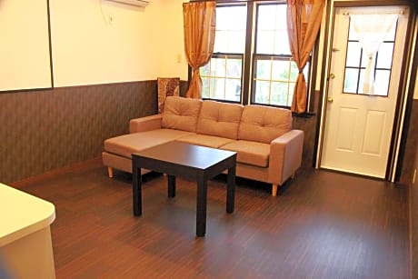 Twin Room with Private Bathroom