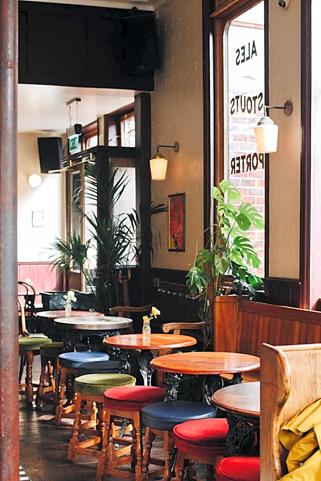 Camden Enterprise Hotel