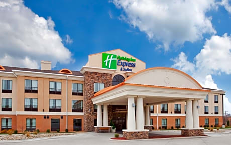 Holiday Inn Express Hotel and Suites Saint Robert, an IHG Hotel