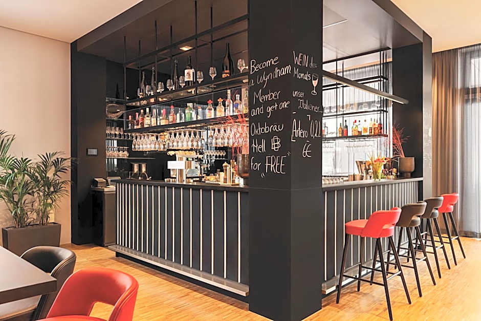 Vienna House by Wyndham Ernst Leitz Wetzlar