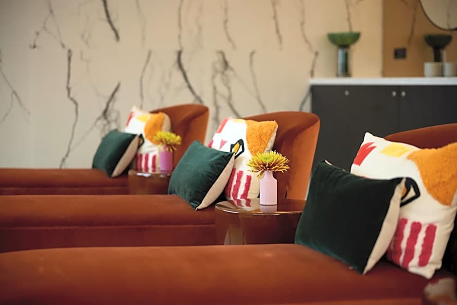 Cardo Brussels, Autograph Collection