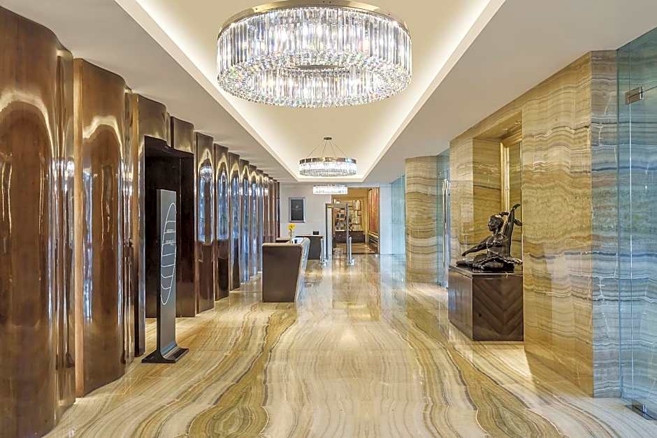 Hotel Ciputra World Surabaya