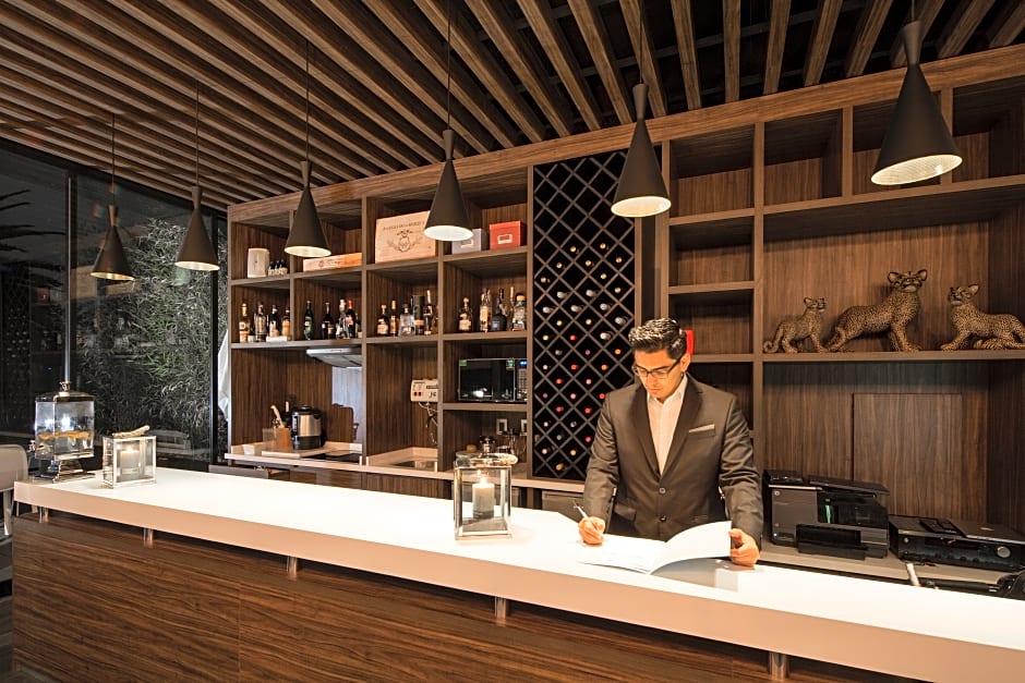 FlowSuites Condesa