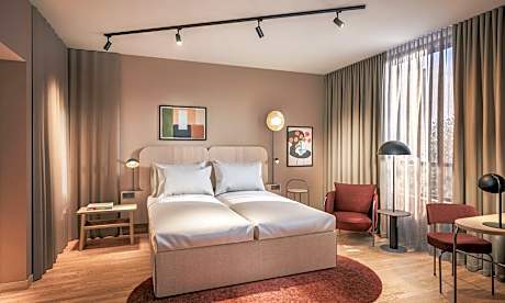Superior Plus King Room