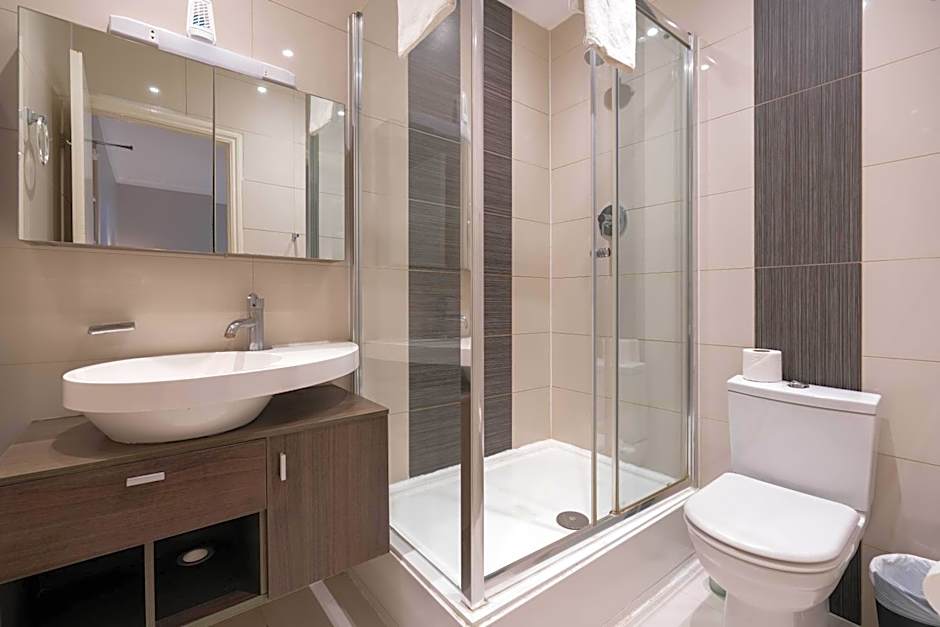 Ascot Hyde Park Hotel