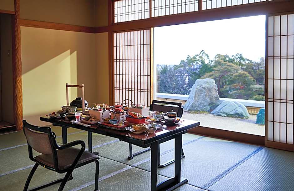 Tsukasa Royal Hotel