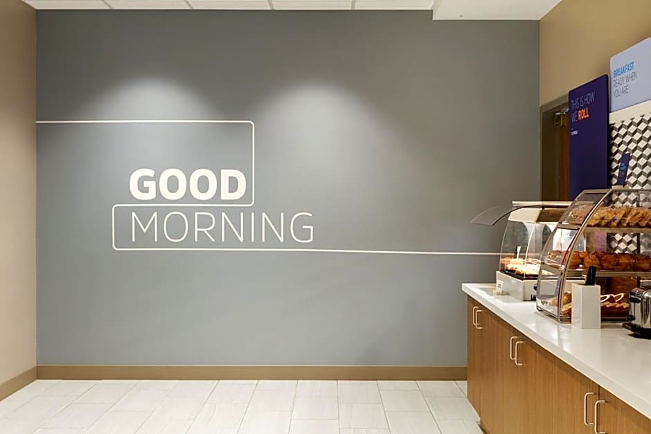 Holiday Inn Express Hotel & Suites Cleveland-Streetsboro By IHG