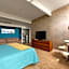 Monkey Tree Hotel by AvantStay Stylish Hotel in Palm Springs w Pool