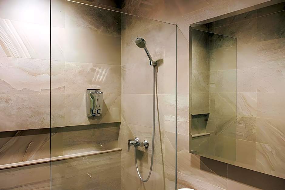 Titanium Express Homtel