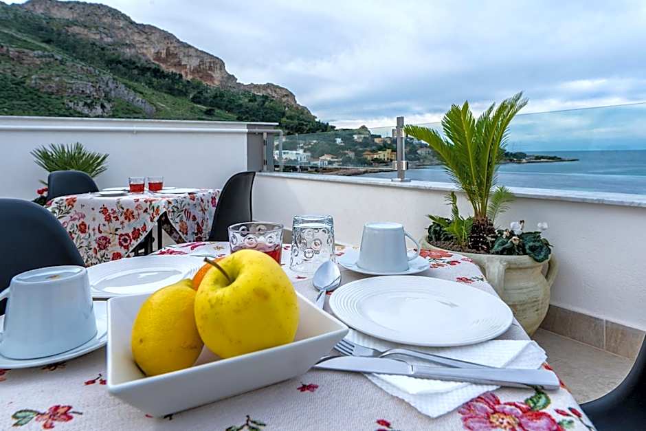 B&B Una Terrazza sul Golfo di Sferracavallo