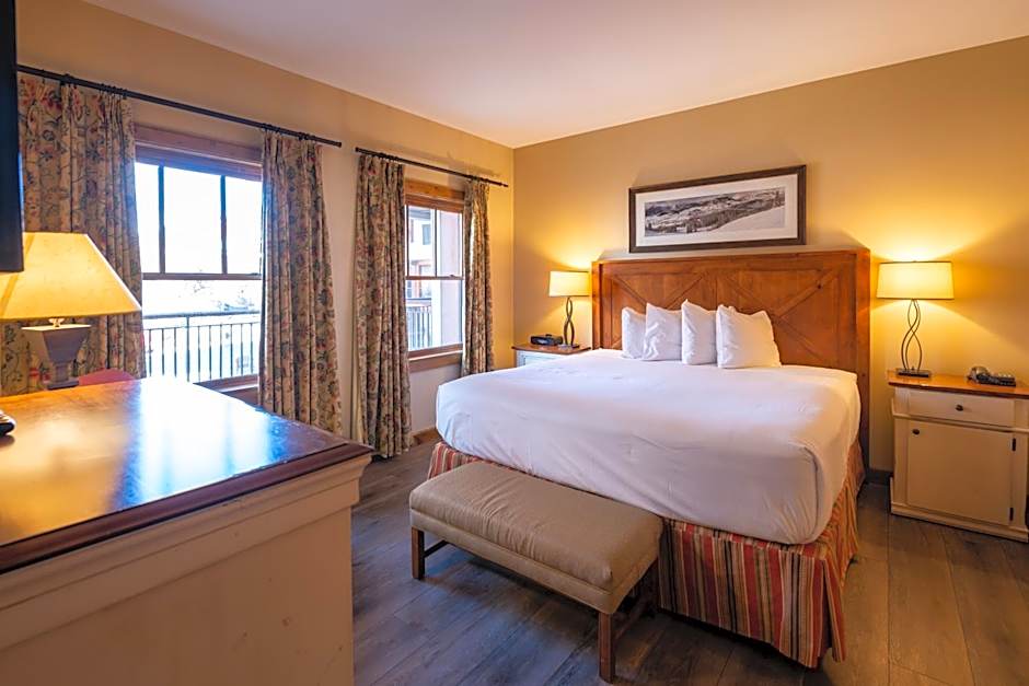 The Lodge at Mountaineer Square, A Vail Resorts Property