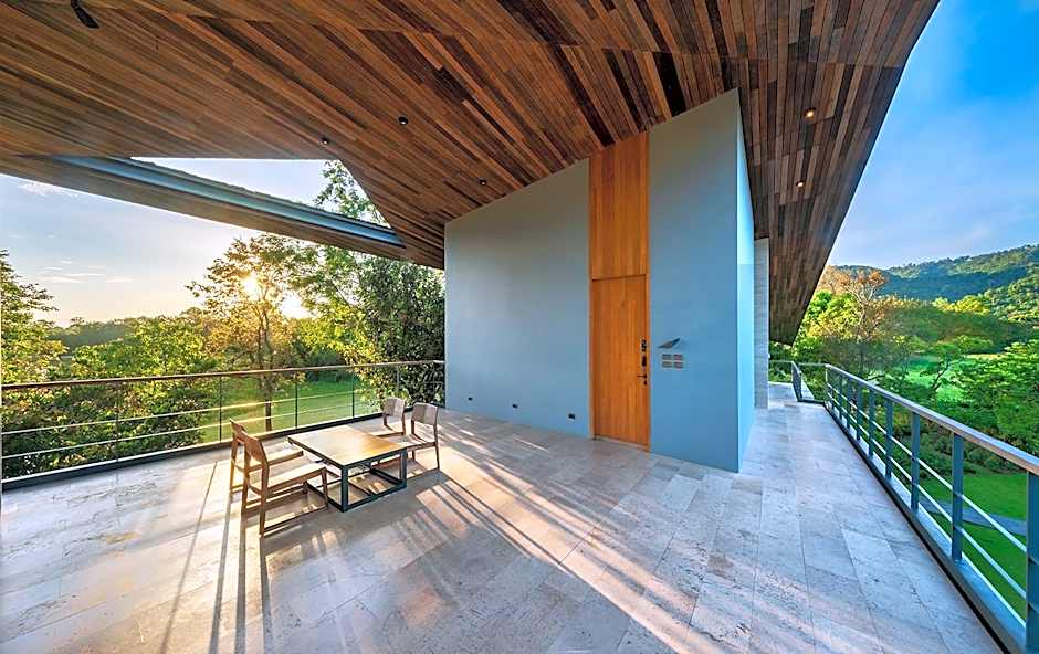 Gliding Villa – Khao Yai National Park, GA
