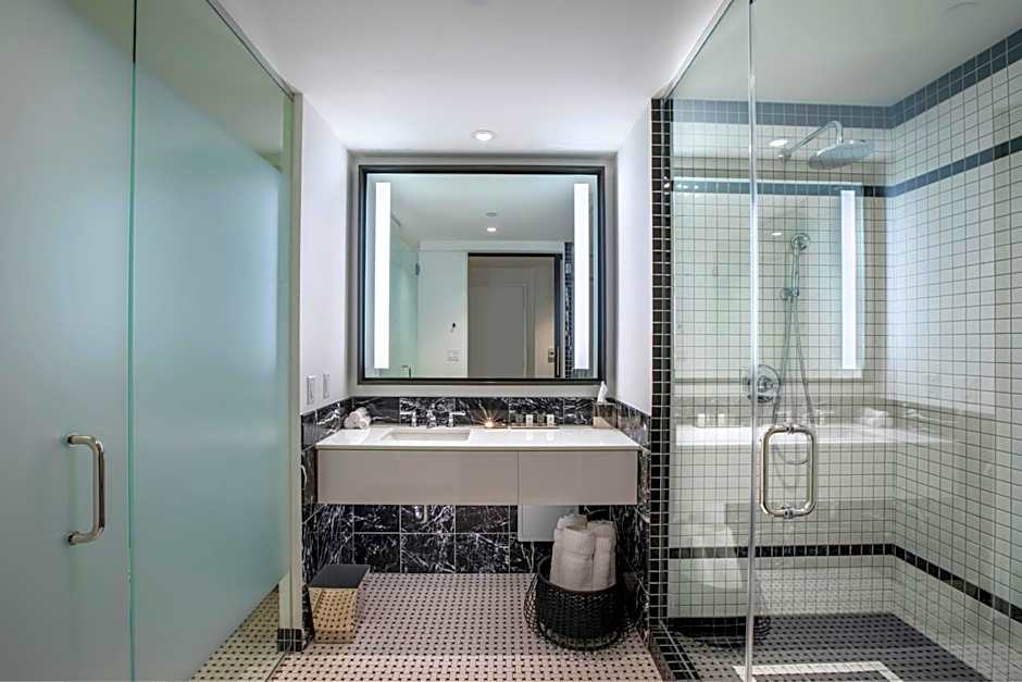 The Laura Hotel, Houston Downtown, Autograph Collection