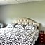 Colonial Valley Motel
