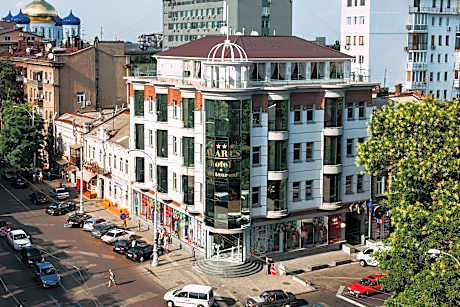 Alarus Luxe Hotel & Restaurant
