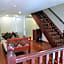 Heeren Straits Hotel