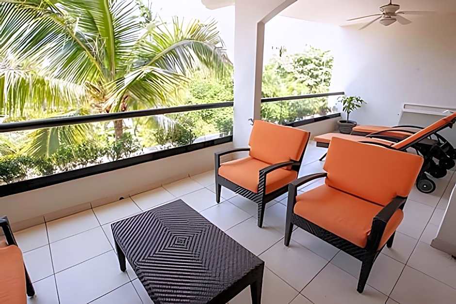 Grand Marina Villas