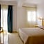 Kamari Hotel