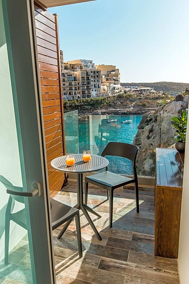 Blu Waters Boutique Hotel