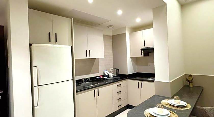 King Suites Hotel