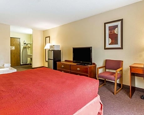 1 King Bed, Nonsmoking