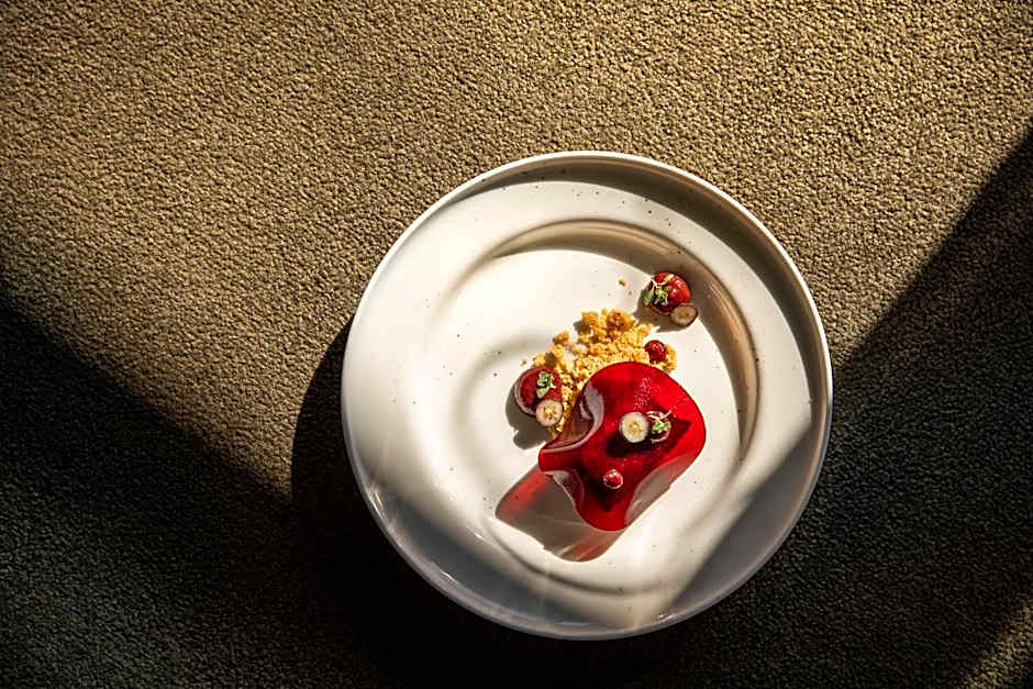 Lone Hotel by Maistra Collection