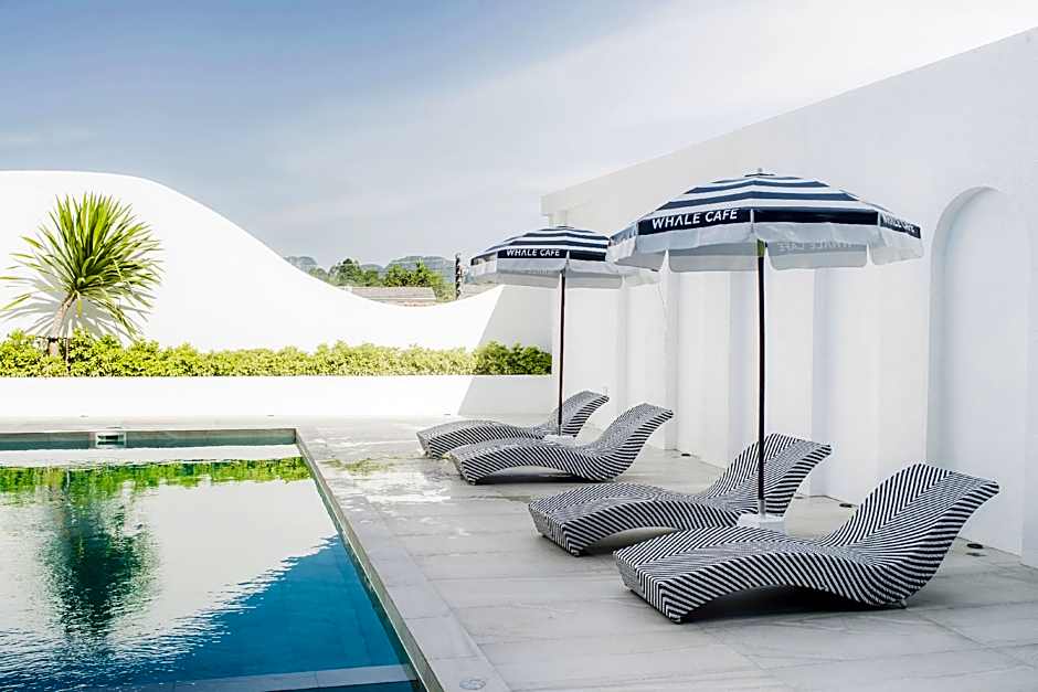 Sleep Whale Hotel