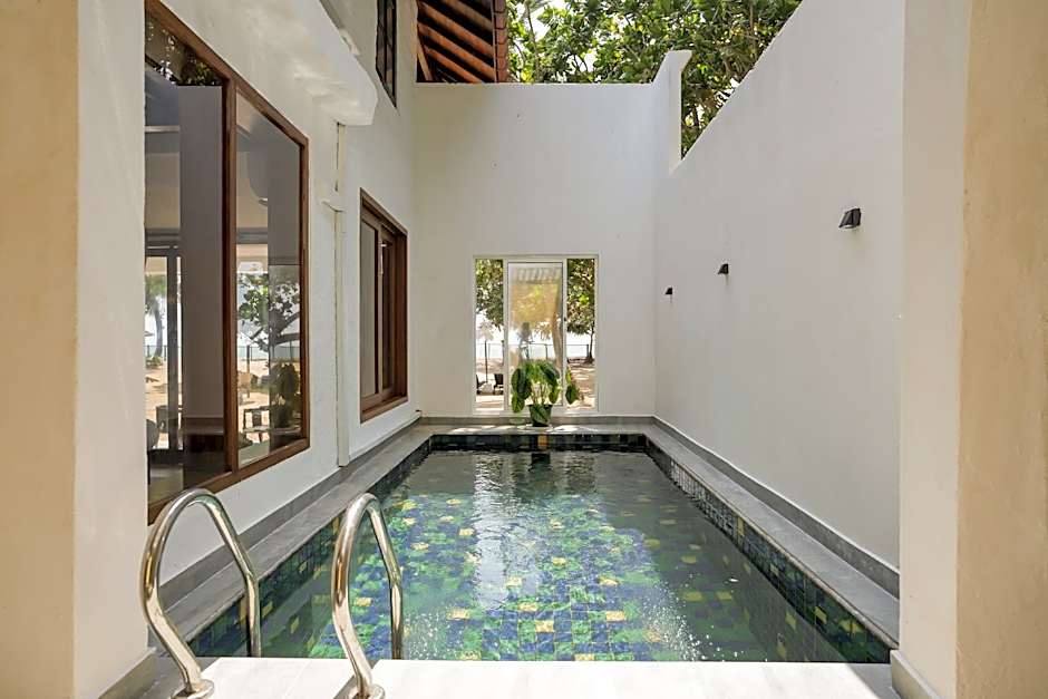 Hibiscus Beach Hotel