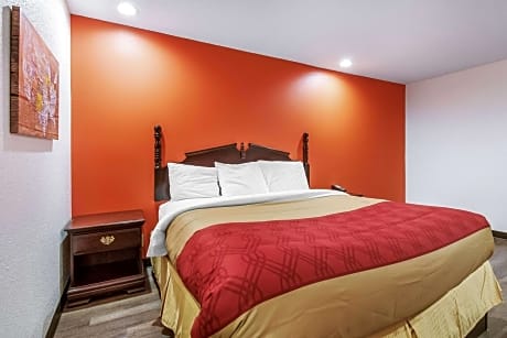 King Room - Non-Smoking