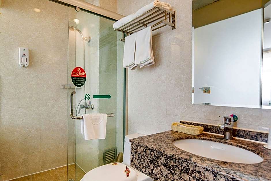 GreenTree Inn GanSu LanZhou Railway Station