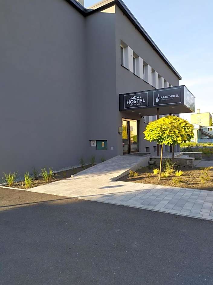 Aparthotel WADOWICE & Hostel GENERY