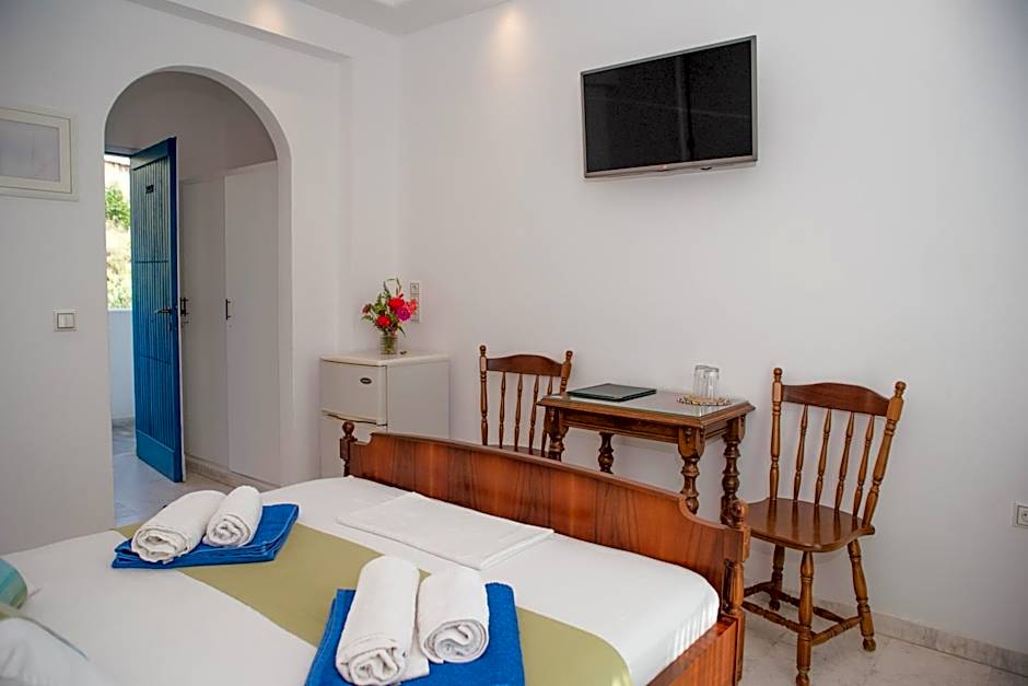 Adonis Hotel Naxos