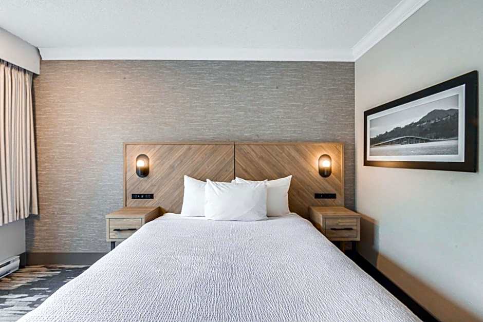 Sandman Hotel & Suites Kelowna