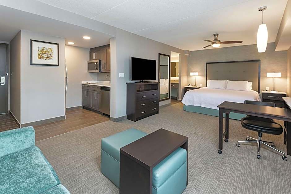 Homewood Suites by Hilton Ottawa Airport