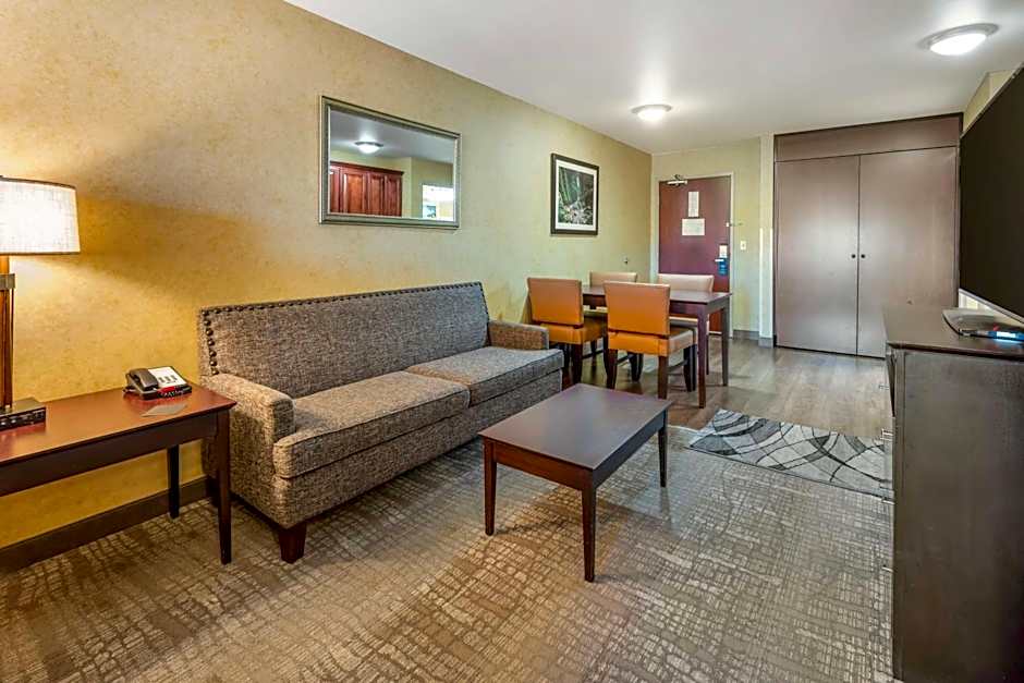 Best Western Plus Ponderay Mountain Lodge