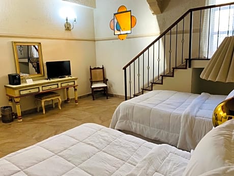 Superior Twin Room with City View