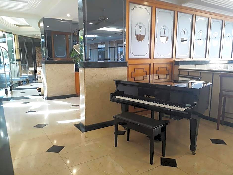 Cristal Palace Hotel