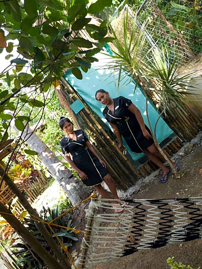 Camotes-Hidden-Huts
