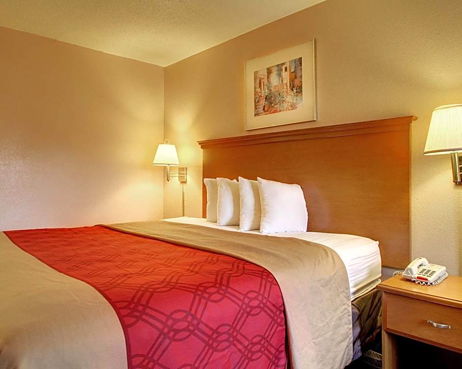 Econo Lodge North Suburbs