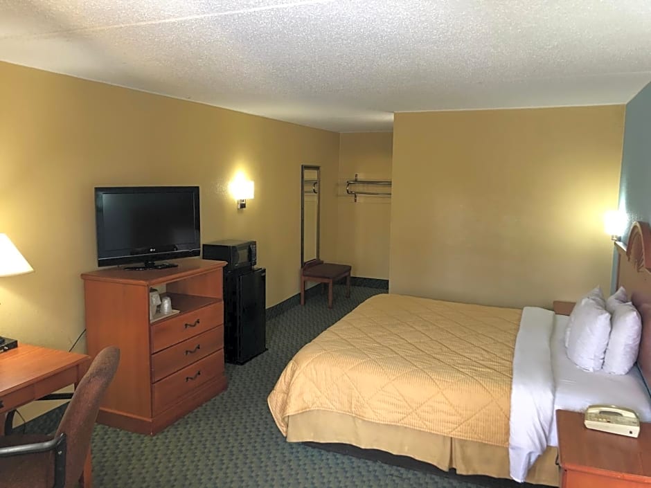 Rodeway Inn Joint Base Andrews Area