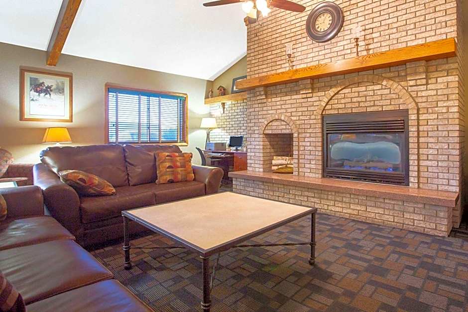 AmericInn by Wyndham Hayward