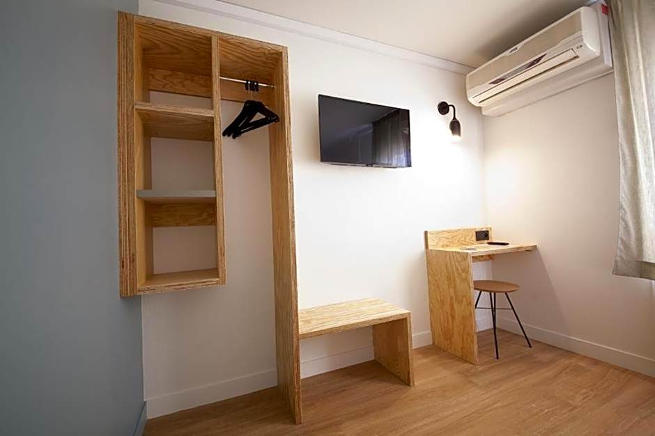 Brit Hotel Essentiel Arverne - Clermont-Ferrand Sud