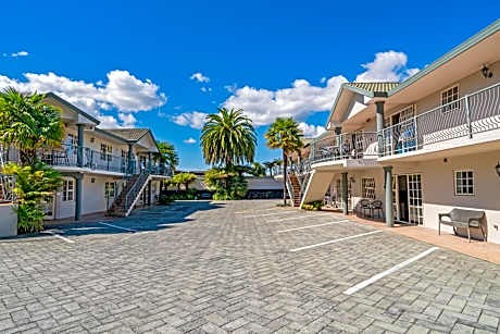 Silver Fern Rotorua Suites & Spa