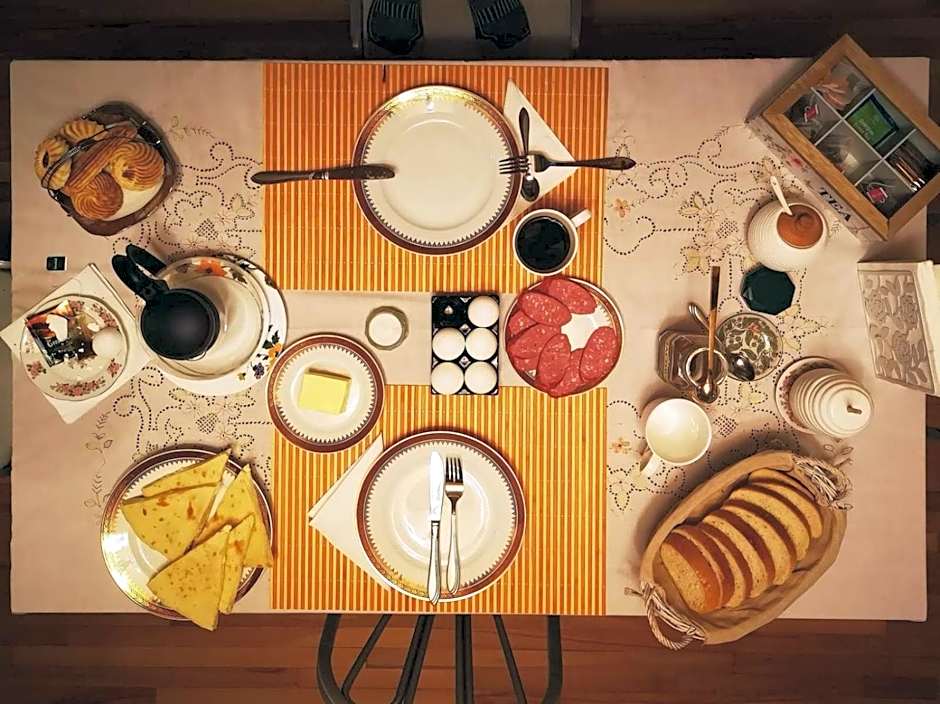 Kutaisi Center Guesthouse