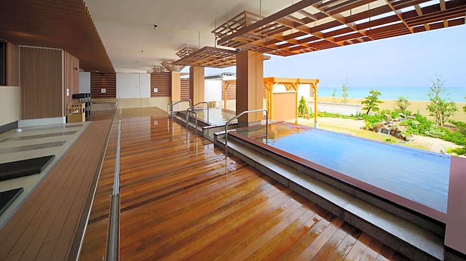 Kamogawa Grand Hotel
