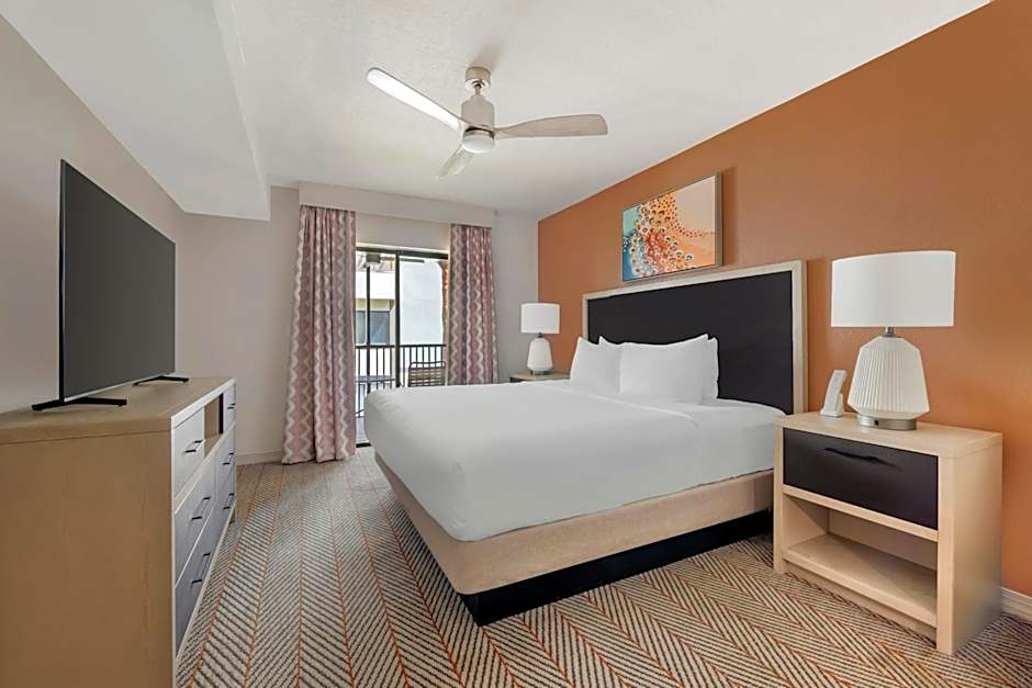 Parkway International Resort