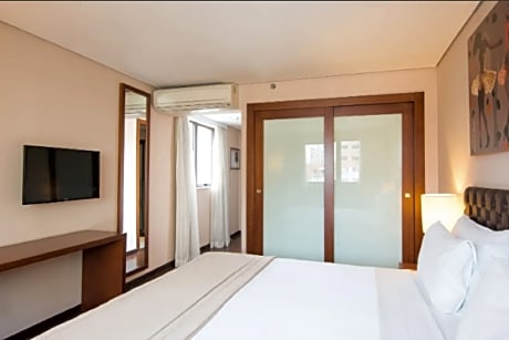 EXECUTIVE DOUBLE APARTMENT