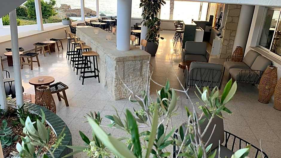 Vrachia Beach Hotel & Suites - Adults Only