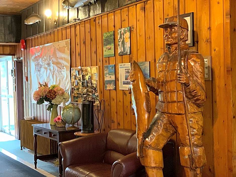 Campbell River Lodge