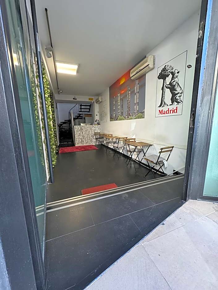 Hostal Madrid Paradise